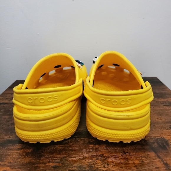 CROCS Classic Yellow Slides Size Womens 4 - Picture 7 of 9